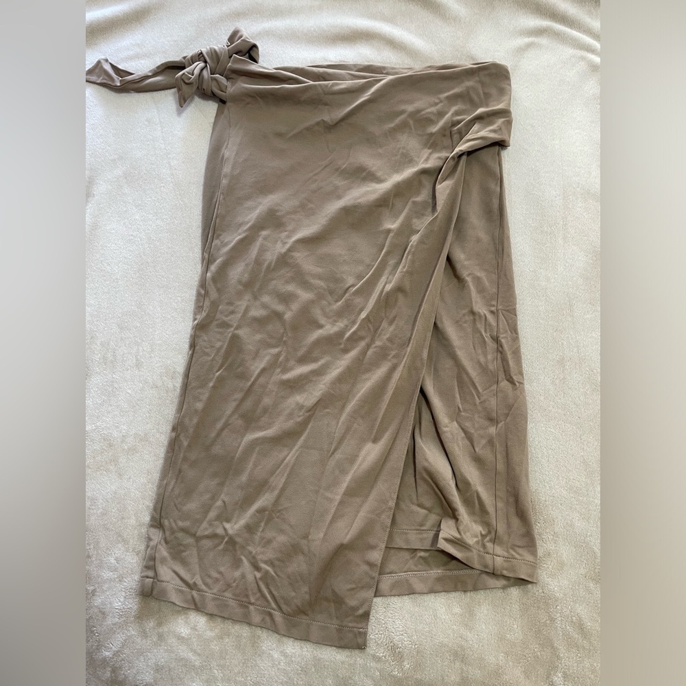 WOLFORD THE ORIGAMI-DRAPE WRAP SKIRT 64% Viskose, 30% Polyamid, 6% Elastan